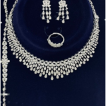 طقم 112 زركون لون فضي ليميتيد اديشن 4 قطع مع علبة فخمة