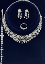 طقم 112 زركون لون فضي ليميتيد اديشن 4 قطع مع علبة فخمة