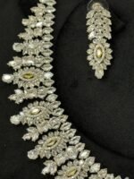 طقم 107 زركون لون فضي ليميتيد اديشن 4 قطع مع علبة فخمة