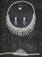 ⁦طقم 118 زركون لون فضي 4 قطع مع علبة فخمة⁩ - الصورة ⁦3⁩